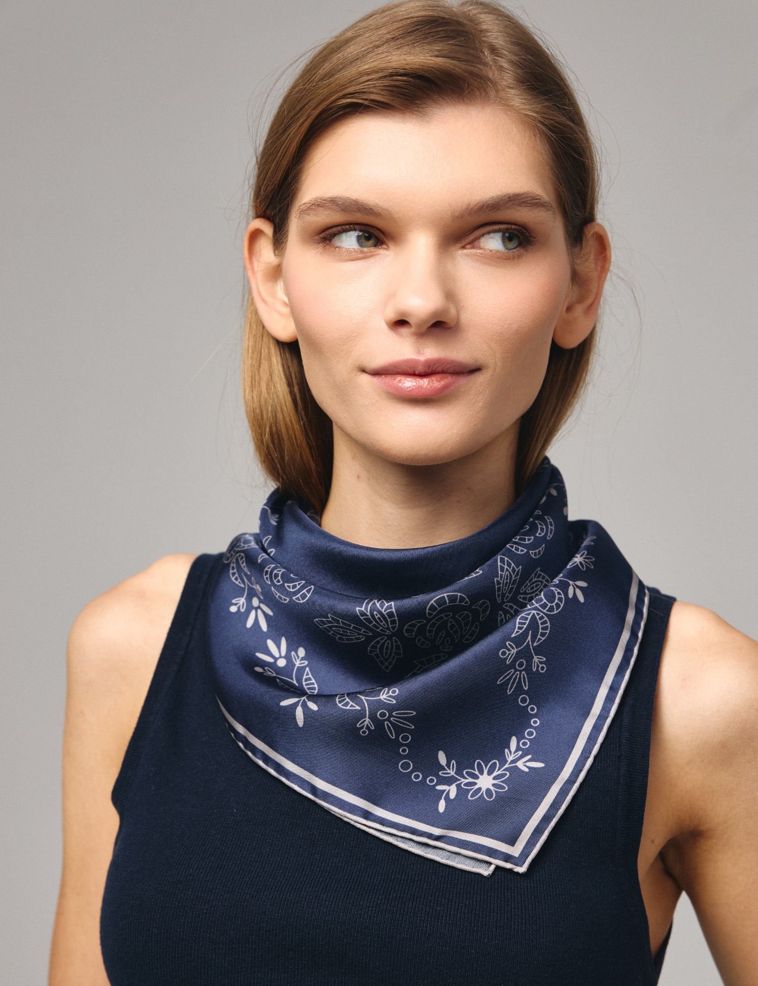 Картинка  Шовкова хустина «Мереживо» Navy